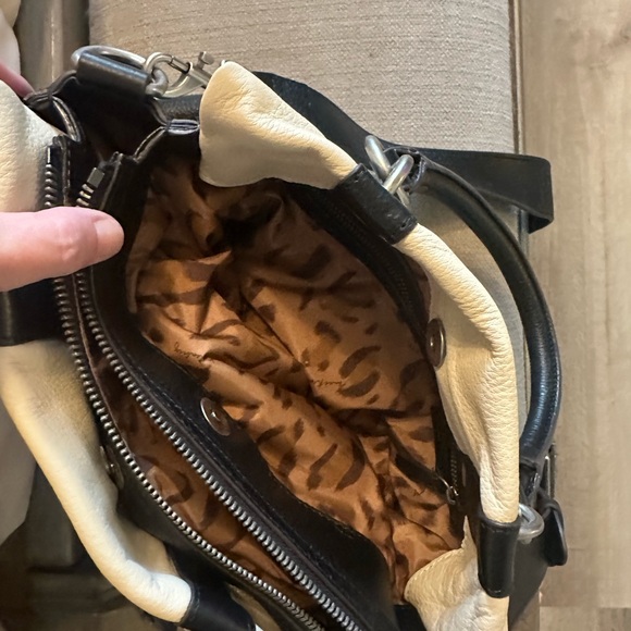 Aimee Kestenberg Black and Cream Crossbody Bag with Adjustable Strap - Picture 7 of 15